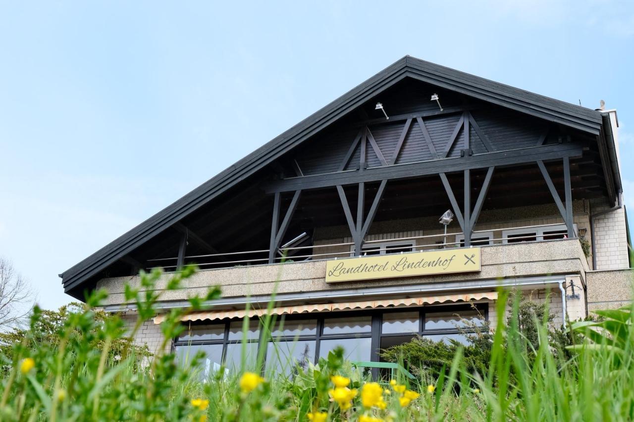Landhotel Lindenhof Stadtsteinach ภายนอก รูปภาพ